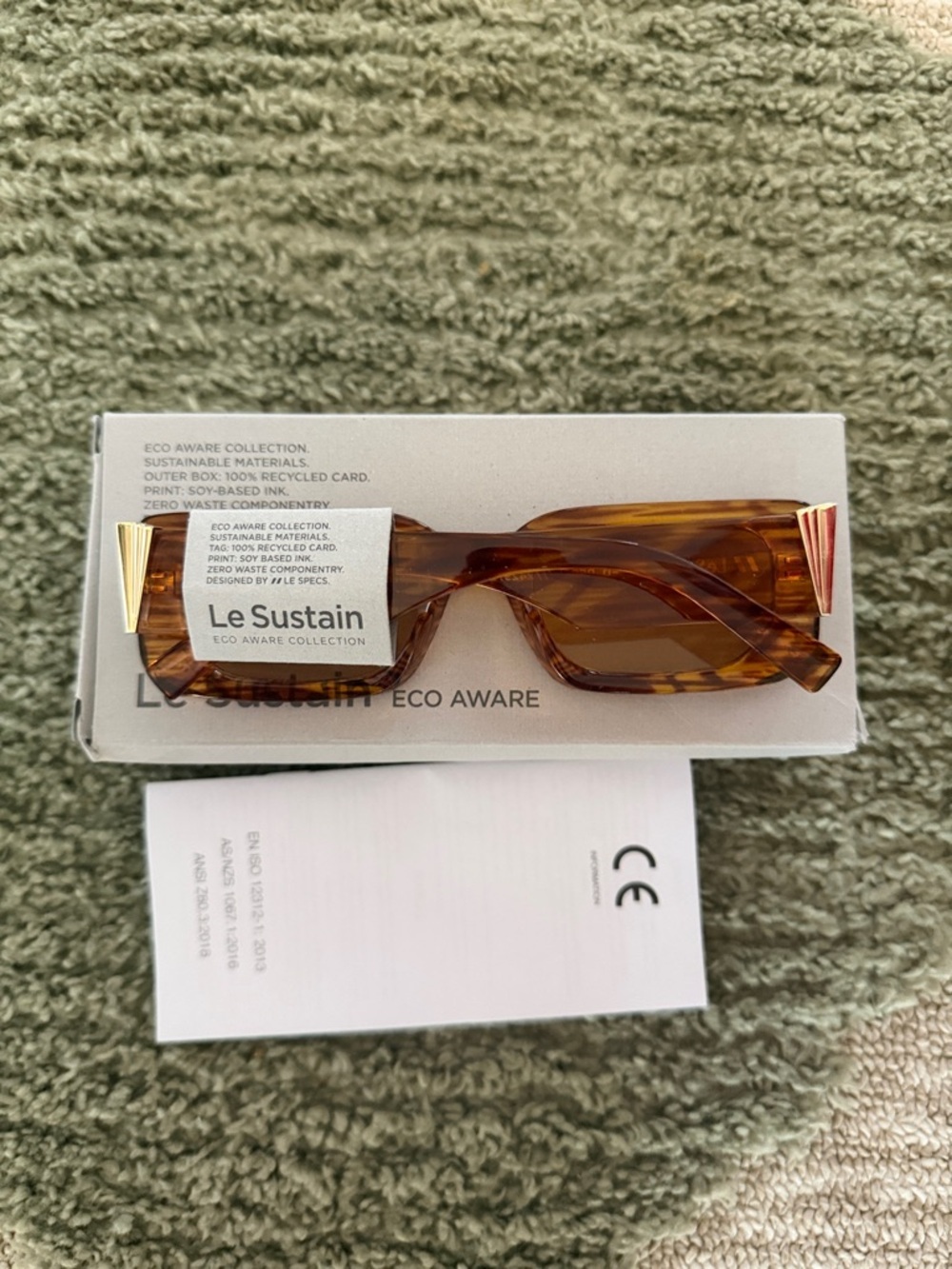 Le Specs Amber Tortoiseshell Rectangular Sunglasses - Picture 2 of 2